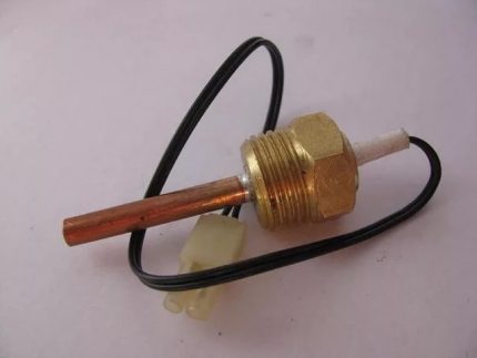 Sensor zur Bestimmung der Temperatur im Heizsystem Sensor zur Bestimmung der Temperatur im Heizsystem