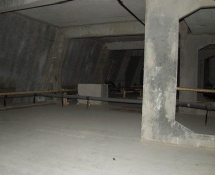 Kann ich eine externe Klimaanlage auf dem Dachboden aufstellen? Technischer Boden