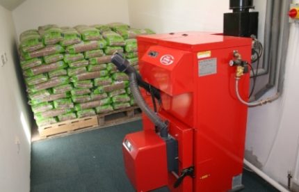 Chaudière à granulés et tas