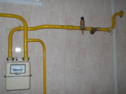 Tuyau de gaz dans la cuisine