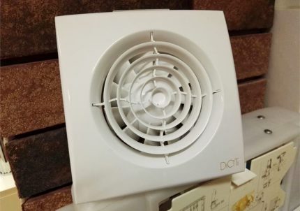 Axialventilator für den Haushalt