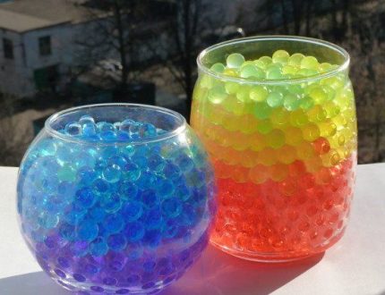 Solo aqua colorido em tanques