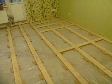 La formation du lattage du bois