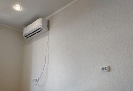 Connexion via une prise de courant Connexion via une prise de courant