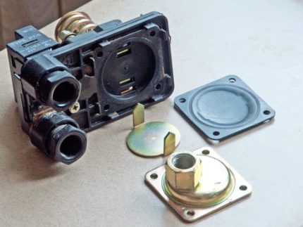 Tuyau d'entrée et membrane